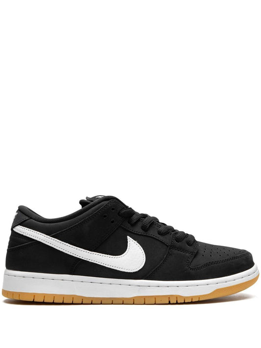 Nike SB dunk low black gum